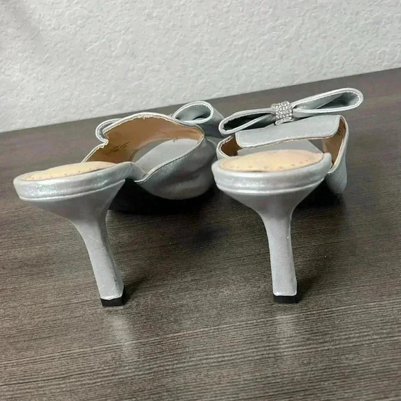 Adrienne Vittadini Gladys Bow Mule Size 9M - Picture 2 of 13